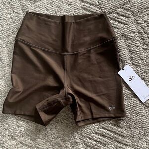 Alo Airlift Energy Short